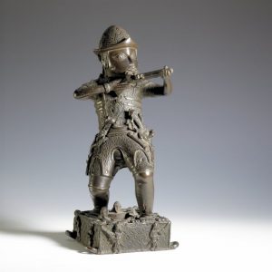 Photograph of a Benin sculpture