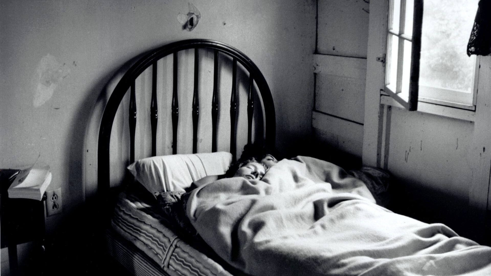 Fig. 1 Donna Gottschalk, Sleepers, Limerick, PA, 1970, 40.64 x 50.8 cm, silver gelatin print (2017), courtesy of Donna Gottschalk and Leslie Lohman Museum of Art.