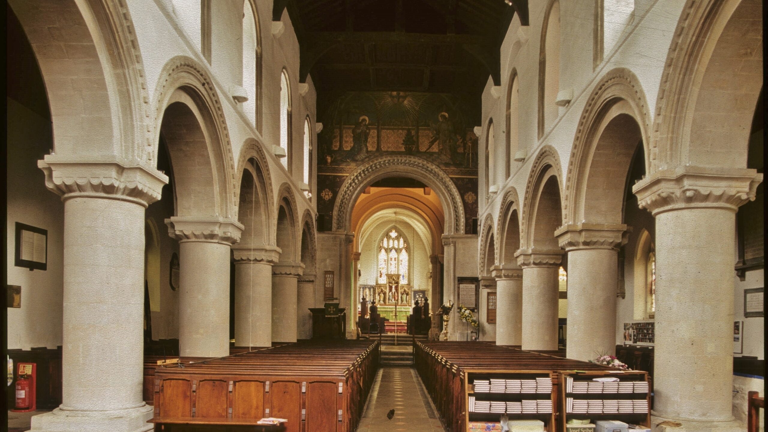 Nave to east, St Mary, Hemel Hempstead