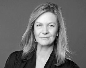 Photographic portrait of Sarah Robertson in black and white