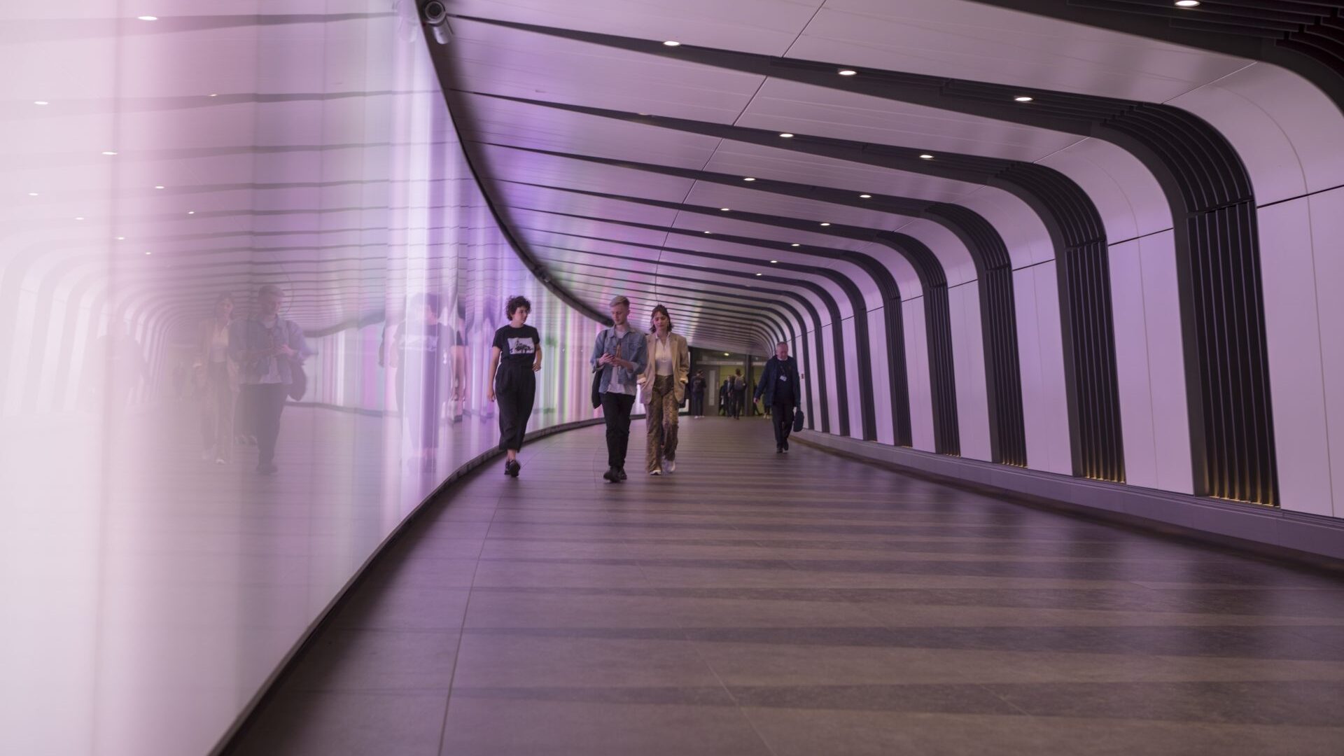 students in kings cross station