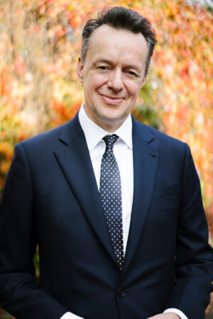 Portrait shot of Mark Hallett