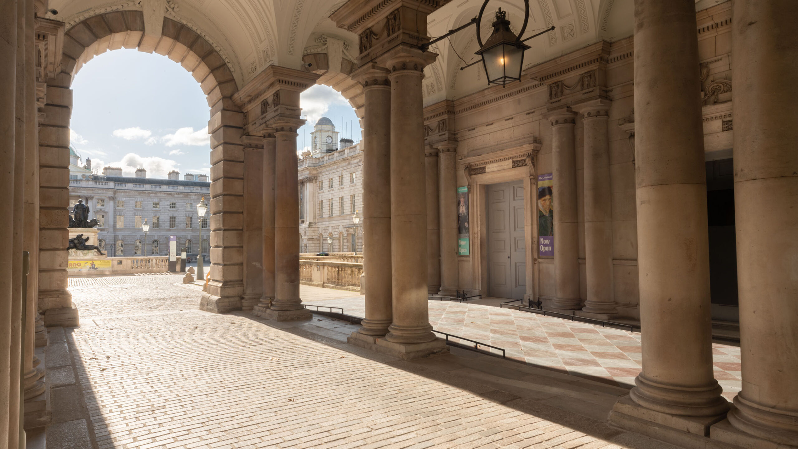 Archways leading to the entrance of The Courtauld Gallery