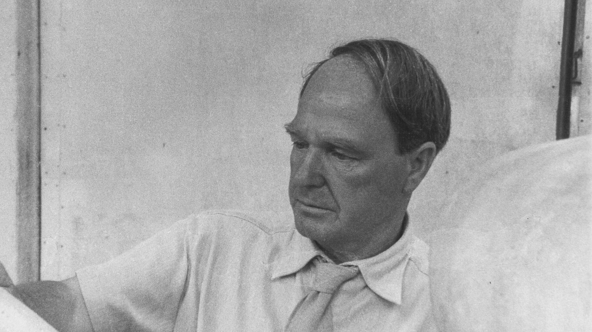 Henry Moore at Perry Green - c. 1955 - 10x7