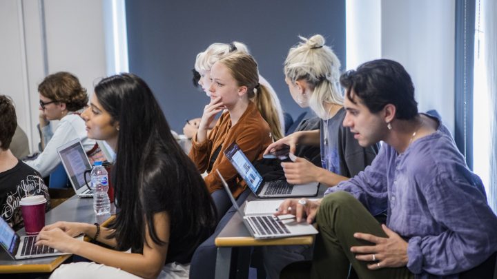 Students at BA History of Art lecture