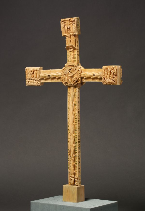 Cloisters Cross, 1150–90, walrus ivory full view