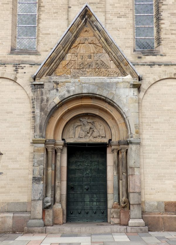 South door, Ribe Cathedral, here dated between 1190 and 1220. Photograph by the author