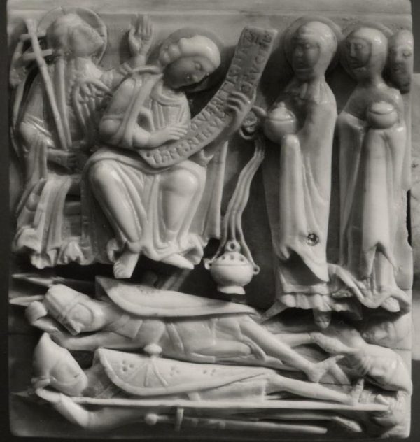 Easter plaque, Cloisters Cross, here dated ca. 1188, walrus ivory. The Cloisters Collection, The Metropolitan Museum of Art, New York, Acc. No. 63.12. Artwork in the public domain; photograph provided by Florens Deuchler and modified by the author