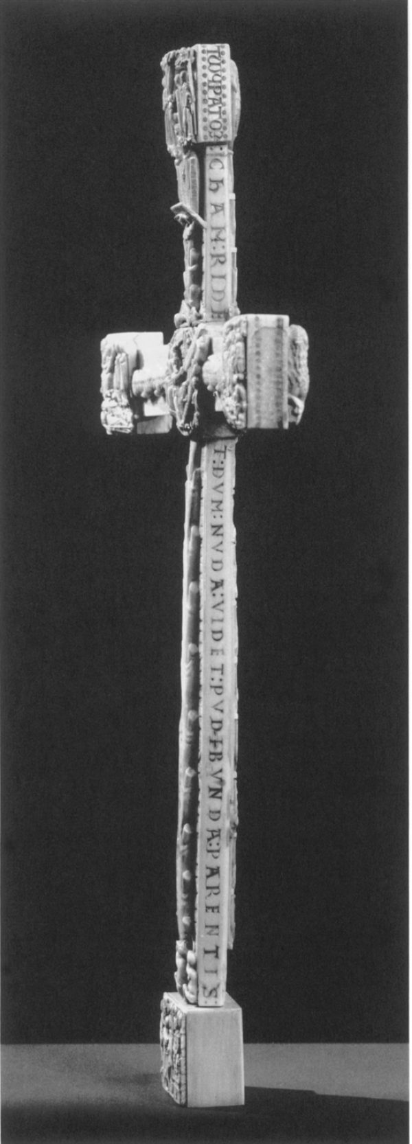 Right side showing the Cham ridet couplet, Cloisters Cross, 1150–90, walrus ivory.