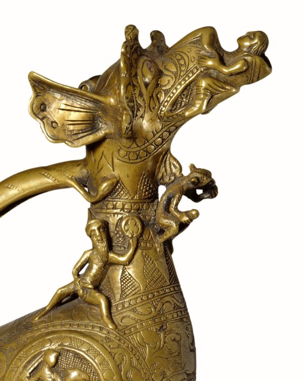 Aquamanile, Hildesheim, 1200–1220, copper alloy: b) detail. Museum für Kunst und Gewerbe, Hamburg, Inv. 1959.307. Artwork in the public domain; photograph courtesy of the Museum für Kunst und Gewerbe